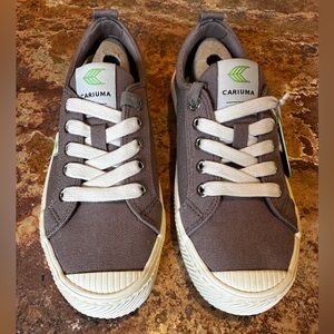 Cariuma OCA Low Mystic Grey Canvas Sneaker